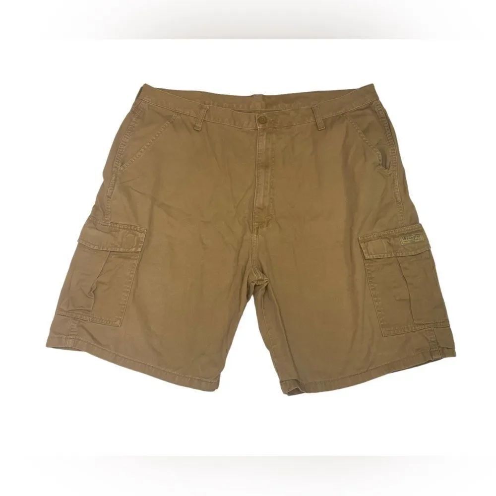 Wrangler Authentic Khaki Tan Cargo Shorts Relaxed Fit Stretch Mens 38